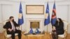 Presidentja e Kosovës, Vjosa Osmani gjatë një takimi me përfaqësuesin e BE-së për dialog, Miroslav Lajçak. Foto nga arkivi 