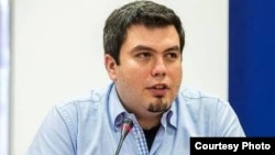 Бојан Маричиќ, Македонски центар за европско образование.