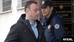Damir Mandić