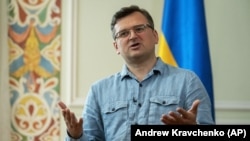 украинскиот министер за надворешни работи Дмитро Кулеба