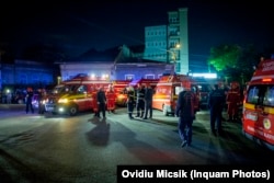 Peste 60 de echipaje de ambulanță și SMURD au fost prezente la Colectiv în noaptea incendiului. Raportul rezultat în urma unei investigații guvernamentale arată că unele protocoale nu au fost respectate și s-a acționat în mod necoordonat.