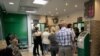 Валюта в белорусских обменниках по-прежнему в большом дефиците