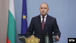 Румен Радев