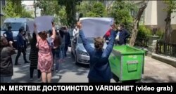 Protest ispred turkemnistanskog konzulata u Istanbulu, 29. maj 2020.
