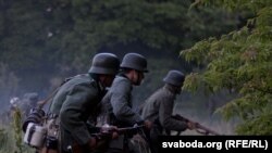 Для современного кинозрителя фильмы о Великой Отечественной войне сродни компьютерным играм. В лучшем случае - историческим реконструкциям. На фото: Брест, 22 июня 2011 года, реконструкция первого дня обороны Восточного форта Брестской крепости