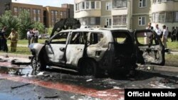 Татаристон муфтийси Илдус Файзовнинг портлатилган хизмат машинаси, Қозон, 2012 йил 19 июл.