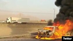 سفیر افغانستان در ایران گفته است که در رویداد آتش‌سوزی موتر حامل مهاجران افغان در ایران ۳ مهاجر کشته شده اند