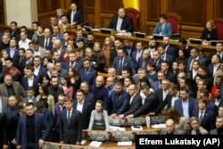 Demonstrație de solidaritate a parlamentarilor din partidul prezidențial, 29 octombrie 2019.