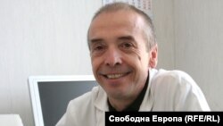 Бугарскиот скептик за вакцини д-р Атанас Мангаров