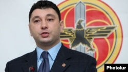 ԱԺ փոխնախագահ, ՀՀԿ-ի խոսնակ Էդուարդ Շարմազանովը: