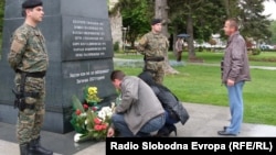 Споменикот „Ангел“ во Битола во чест на загинатите бранители кај Вејце во 2001 година.