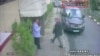 Kašogi u trenutku ulaska u saudijski konzulat u Istanbulu, snimak nadzorne kamere