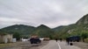 Kosovski policajci na mestu protesta kosovskih Srba protiv zabrane Vlade Kosova o ulaska vozila srpskih registarskih oznaka na Jarinju, Kosovo, 22. septembra 2021. godine.
