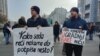 Граѓани на Нови Сад напладне се собраа на протест, на крстосница близу местото на трагедијата, 17 ноември 2024 година.