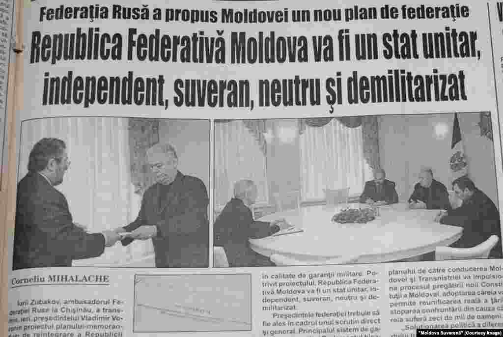 "Moldova Suverană", 18 noiembrie 2003, diplomaţi ruşi îi transmit preşedintelui moldovean Vladimir Voronin planul Moscovei de federalizare