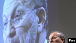 Манучеҳри Муттакӣ, вазири хориҷаи Эрон 
