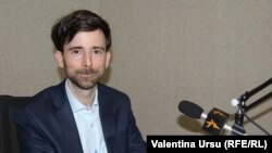 Матей Добровие