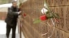 Российская прокуратура сделала даже из тех расстрелянных офицеров, чьи имена известны, "анонимов"