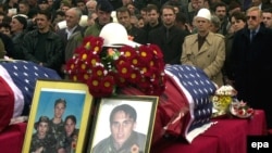Lamtumira e fundit për vëllezërit Bytyçi, Prishtinë, 27 shkurt 2002