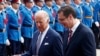 Presidenti i SHBA-së Joe Biden dhe presidenti i Serbisë, Aleksandar Vuçiq në Beograd më 16 gusht 2016. Në atë kohë Biden ishte nënpresident i SHBA-së. 
