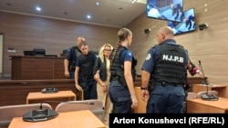 Jelena Đukanović, optužena za špijunažu, pred Osnovnim sudom u Prištini, 16. septembar 2025.
