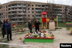 Un loc de joacă din Krivoi Rog, oraș din centrul Ucrainei cu o populație de circa 600.000 de persoane, a devenit monument pentru cei 9 copii uciși de Rusia într-un atac cu rachete balistice și drone.