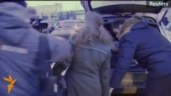 Ослободени двете членки на Пуси Рајот