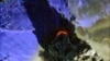 Виверження вулкану Ейяф’ятлаєкютл (Eyjafjallajökull) в Ісландії – фотографія з супутника НАСА