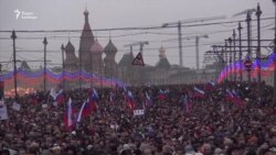 Люди на мосту. Битва за мемориал Немцова