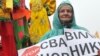 Під парламентом протестують проти заборони на ввезення секонд-хенду, Київ, 20 жовтня 2010 року