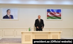 Ilham Alijev otvara Centar Hejdar Alijev posvećen njegovom pokojnom ocu u Sumgajitu u septembru 2016.