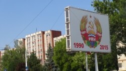 „Nu mai stăm în genunchi, suntem demult la pământ”