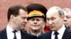 Путин или Медведев?