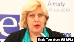 Дуня Міятович, представник ОБСЄ з питань свободи ЗМІ Дуня Міятович