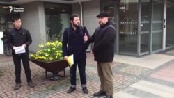 Узбеки в Швеции провели акцию солидарности, осуждая теракт в Стокгольме