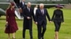 Donald Trump și soția lui Melania sunt întâmpinați la Windsor de Prințul William și soția lui Kate, pe 17 septembrie 2025.
