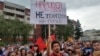 Груевски се пазари, демонстрантите бојадисуваат