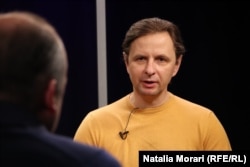Vladislav Kulminski in studioul Europei Libere, 28 februarie 2020.