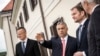 Orbán Viktor és Igor Matovič akkori szlovák kormányfő találkozója 2020-ban. A kép szélein a két külügyminiszter
