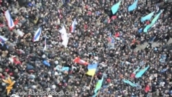 Sukob demonstranata pred krimskim parlamentom