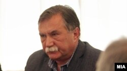 Борче Давитковски.