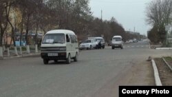 Маршрутные такси – «Дамас» очень распространенный вид транспорта не только в Андижанской области, но и в других регионах Узбекистана.