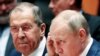 Ministri i Jashtëm rus, Sergei Lavrov dhe presidenti rus, Vladimir Putin. Fotografi nga arkivi. 