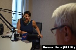 În dialog cu Liliana Barbăroșie...