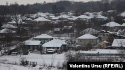 „Omul de rând vrea să trăiască bine cu toți, să luăm ce putem de la fiecare câte oleacă ca să trăim mai bine.”