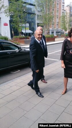 Isa Mustafa stiže na pregovore