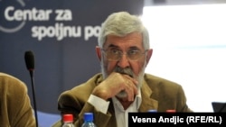 Početak brojnih političkih previranja: Aleksandar Popov
