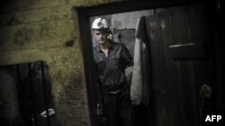 Një minator shqiptar në minierën e Stantërgut. Foto nga arkivi