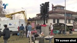 Споменик на двоглав орел во Топанско Поле. Фото: ТВ Телма.