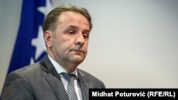 Odluka hrvatskih vlasti korak unazad u odnosima dve zemlje: Rasim Ljajić